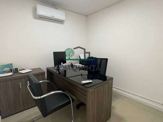 Sala para Venda em Cotia - 4