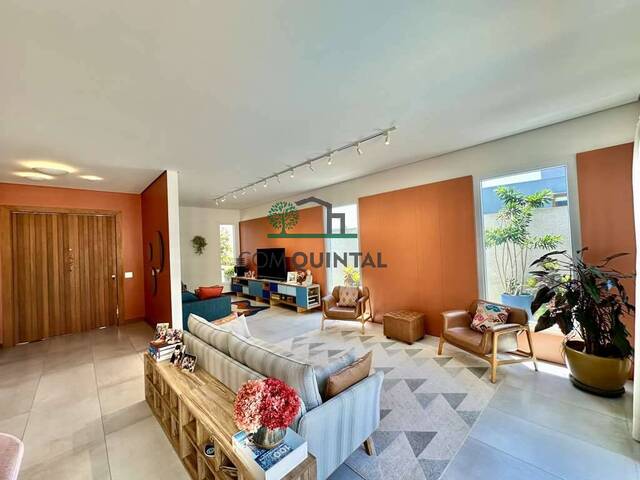 #2668 - Casa para Venda em Carapicuíba - SP - 2