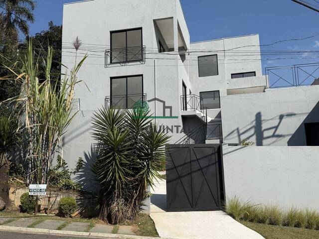 Casa para Venda em Carapicuíba - 2