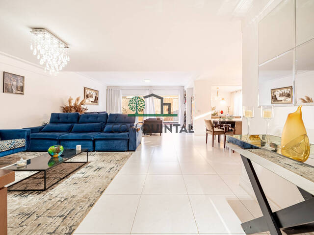 Casa para Venda em Santana de Parnaíba - 2