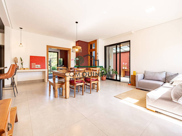 Casa para Venda em Santana de Parnaíba - 3