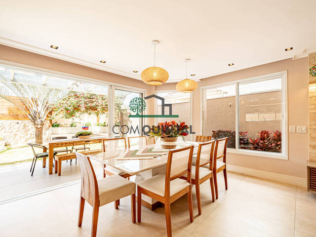 Casa para Venda em Santana de Parnaíba - 2