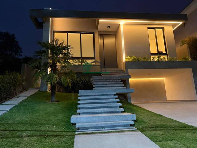 #3057 - Casa para Venda em Jandira - SP