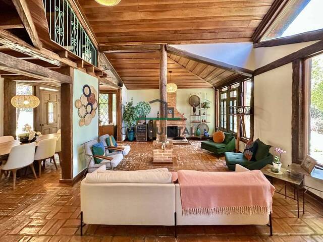 #1049 - Casa para Venda em Cotia - SP