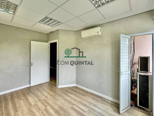 #3110 - Sala para Venda em Cotia - SP