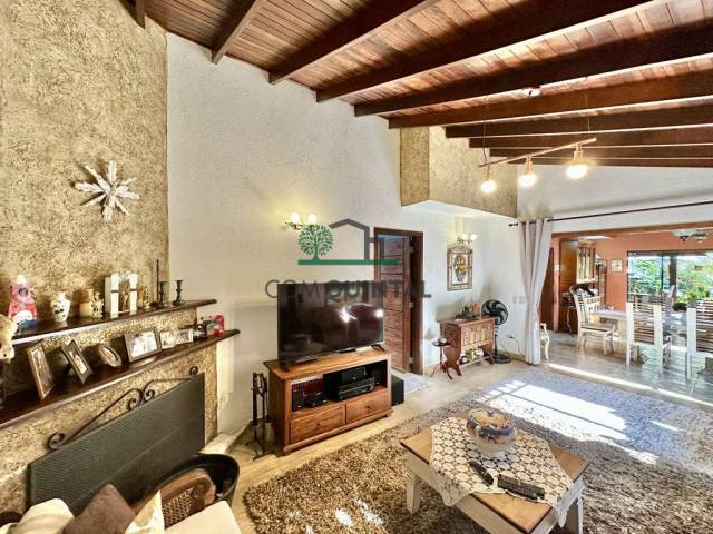 Casa para Venda em Carapicuíba - 2