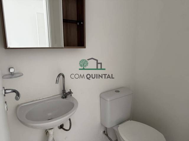 Sala para Venda em Cotia - 2