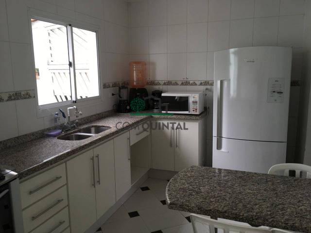 Casa para Locação em Cotia - 2