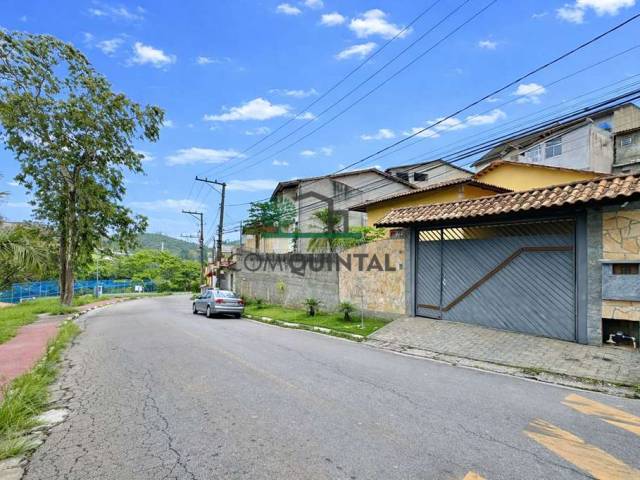 Casa de Rua para Venda em Cotia - 5