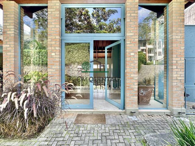 Casa para Venda em Embu das Artes - 5