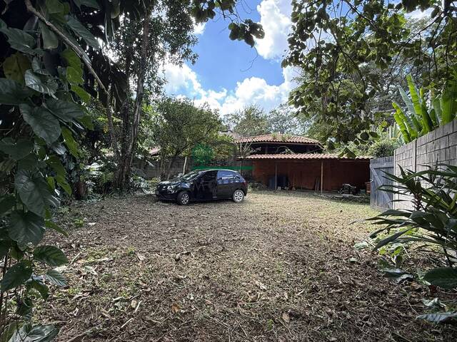 Terreno para Venda em Carapicuíba - 2