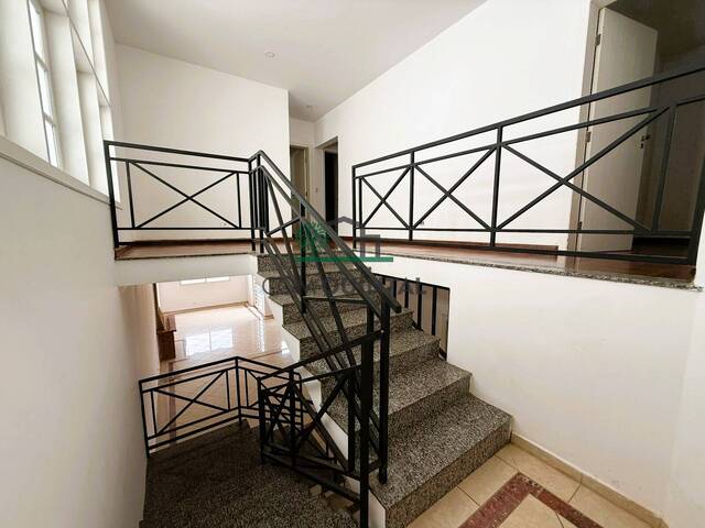 Casa para Venda em Cotia - 3