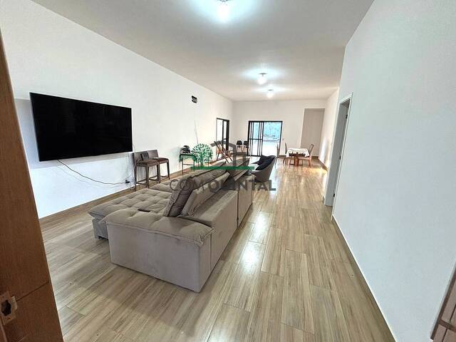 Casa para Locação em Cotia - 2