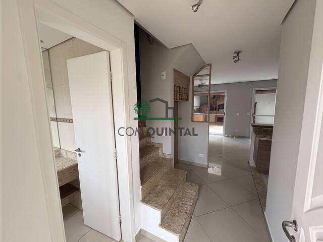 Casa para Venda em Carapicuíba - 2
