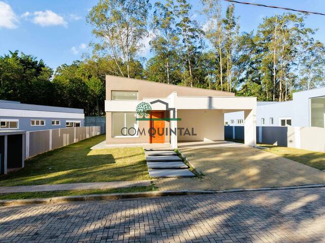 #3249 - Casa para Venda em Carapicuíba - SP