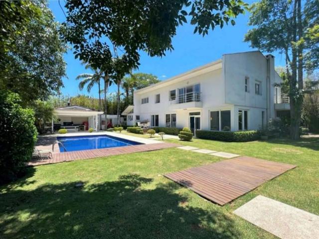 Venda em Forest Hills - Jandira
